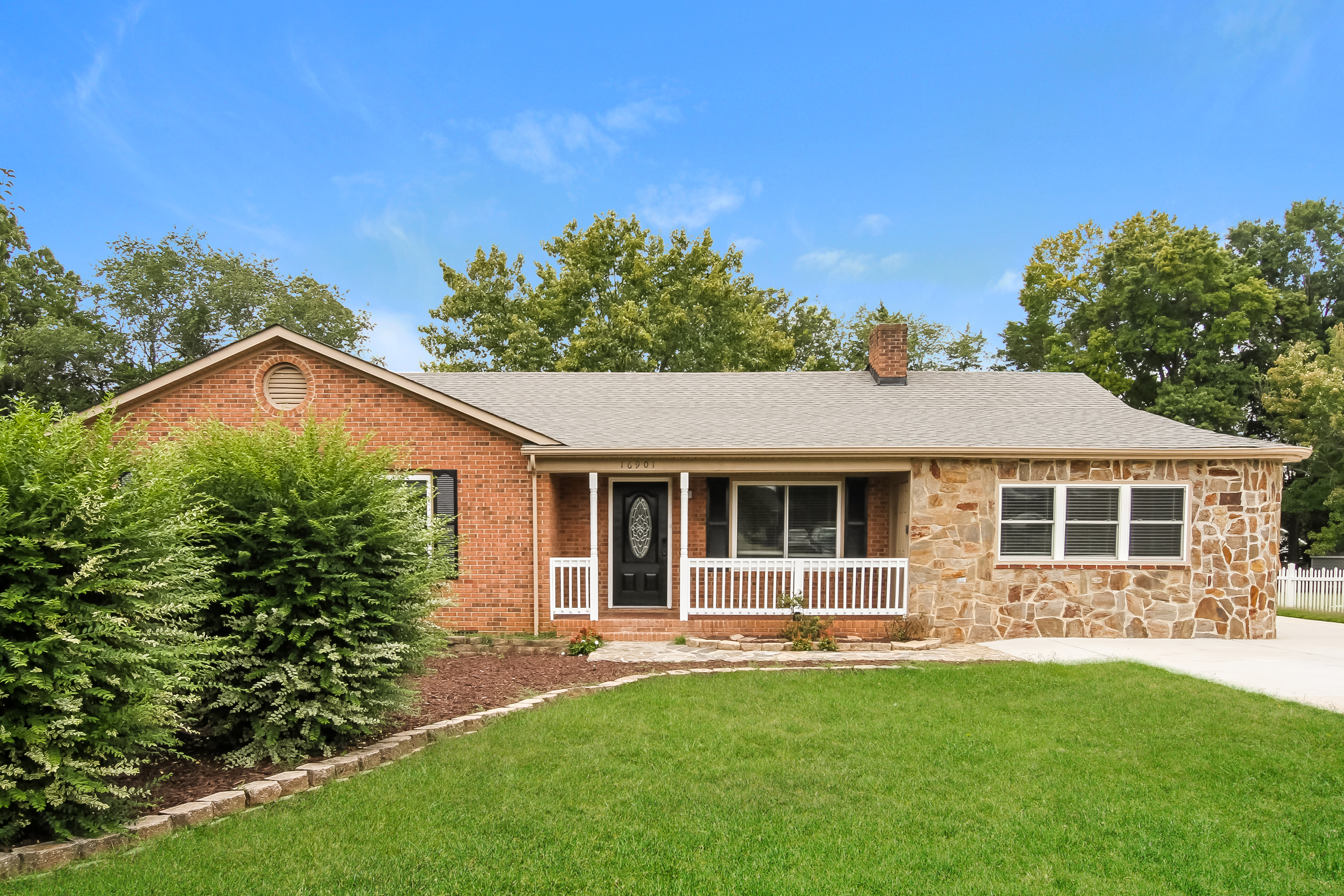 16901 Knoxwood Dr Huntersville, NC 28078